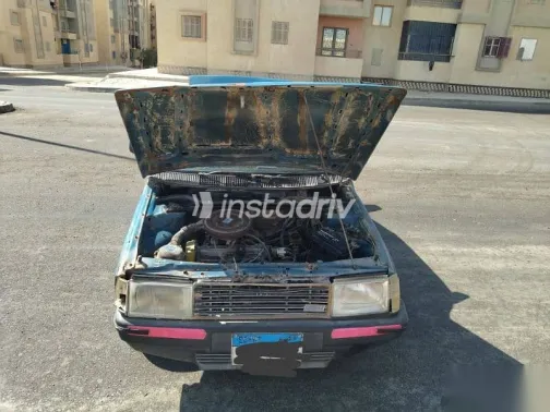 فيات ريجاتا 1986 أزرق غامق مستعملة للبيع - 1