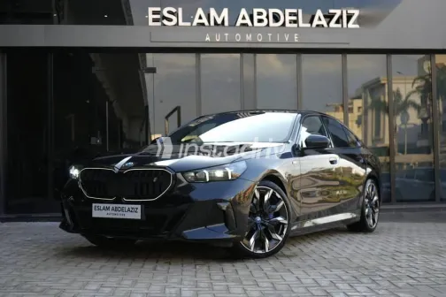 بي ام دبليو I5 2024 أسود جديدة للبيع - 1