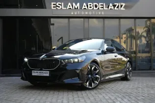 بي ام دبليو I5 2024 أسود جديدة للبيع