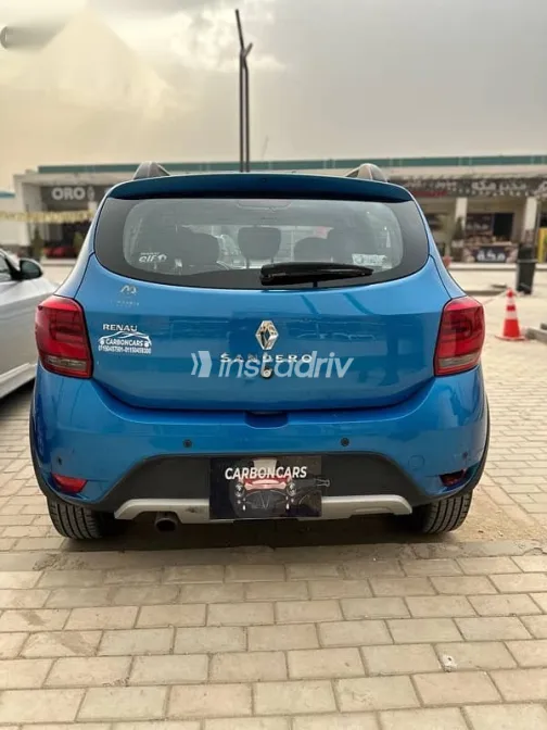 رينو سانديرو 2019 أزرق غامق مستعملة للبيع - 2