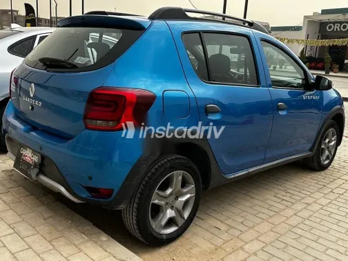 رينو سانديرو 2019 أزرق غامق مستعملة للبيع - 6