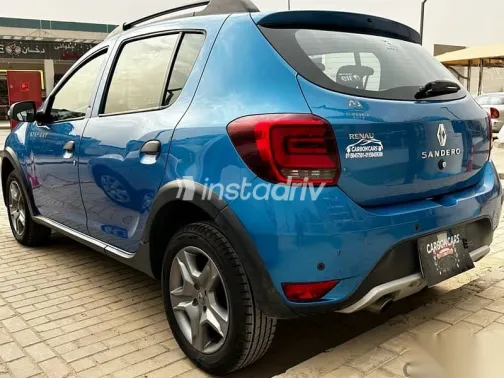 رينو سانديرو 2019 أزرق غامق مستعملة للبيع - 7