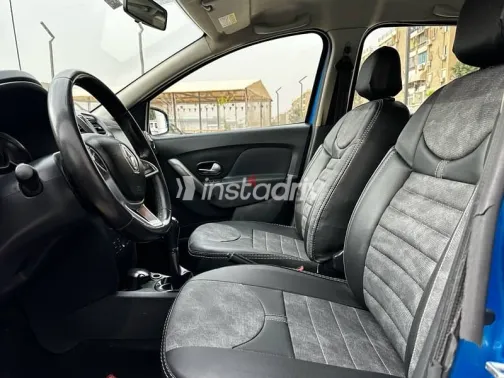 رينو سانديرو 2019 أزرق غامق مستعملة للبيع - 10