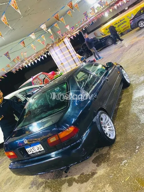 هوندا سيفك 1993 أزرق غامق مستعملة للبيع - 4