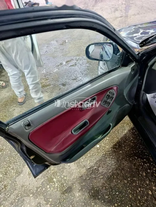 هوندا سيفك 1993 أزرق غامق مستعملة للبيع - 6