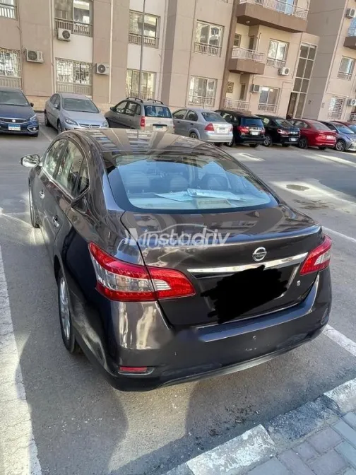 Nissan Sentra 2018 White Used for Sale - 1