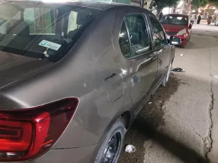 رينو لوجان 2022 أبيض مستعملة للبيع