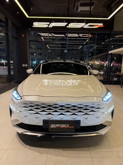 Kia K8 2023 White Used for Sale - 2