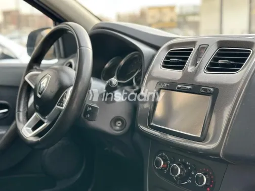 رينو سانديرو  ( ستيب  واى ) 2019 أزرق غامق مستعملة للبيع - 5