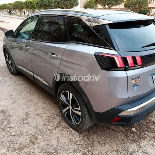 بيجو 3008 2020 أبيض مستعملة للبيع - 7