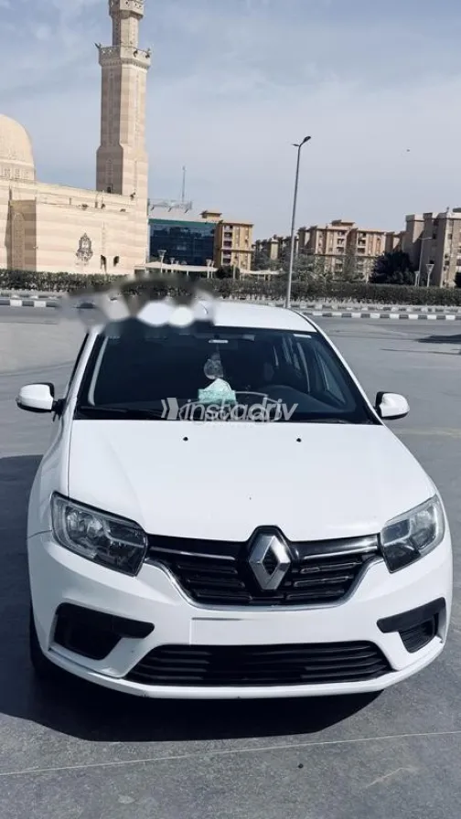 رينو لوجان 2019 أبيض مستعملة للبيع - 1