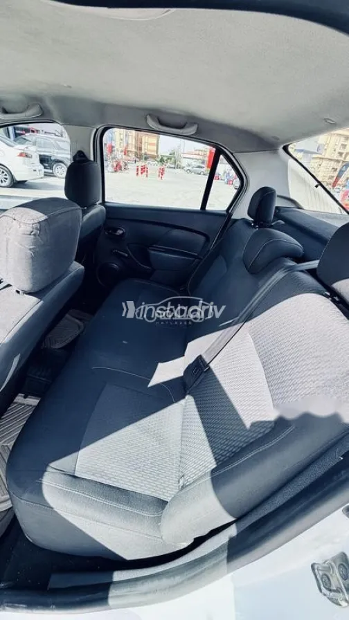 رينو لوجان 2019 أبيض مستعملة للبيع - 4