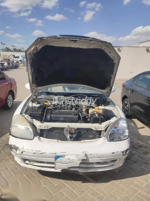 دايو نوبيرا 2001 أبيض مستعملة للبيع - 3