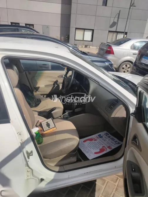 دايو نوبيرا 2001 أبيض مستعملة للبيع - 7