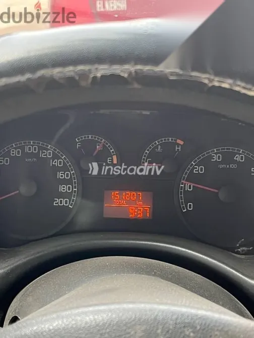 فيات بونتو 2009 أزرق غامق مستعملة للبيع - 3