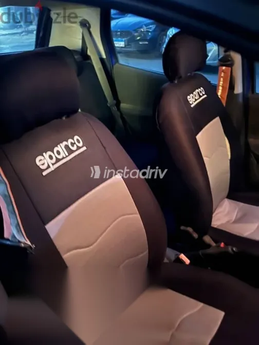 فيات بونتو 2009 أزرق غامق مستعملة للبيع - 5