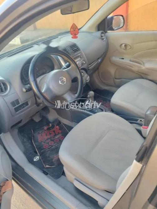 نيسان صنى 2013 برونزي مستعملة للبيع - 7