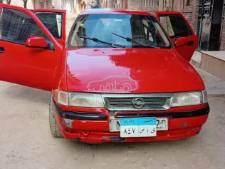 اوبل فيكترا 1995 أحمر مستعملة للبيع