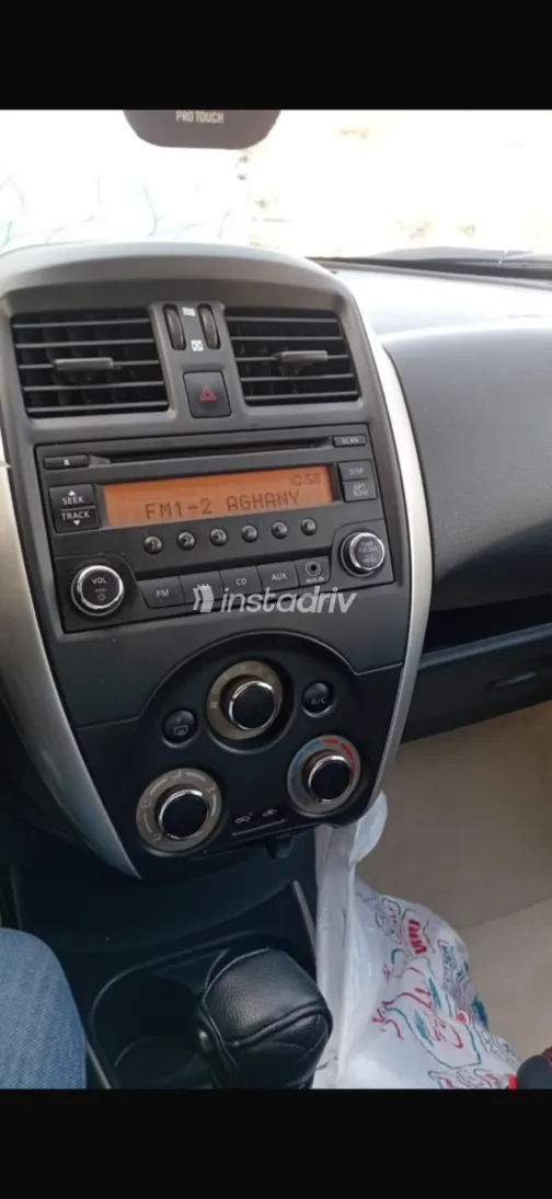 نيسان صنى 2023 أبيض مستعملة للبيع - 1