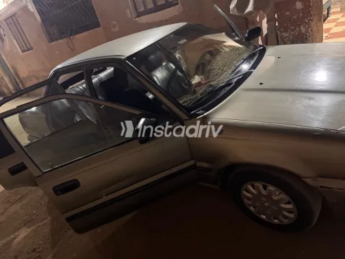 تويوتا كورولا 1991 أبيض مستعملة للبيع - 1