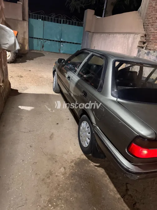 تويوتا كورولا 1991 أبيض مستعملة للبيع - 2