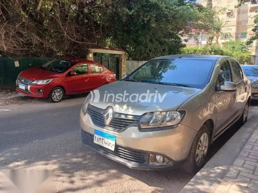 Renault Logan 2015 Gold Used for Sale - 1