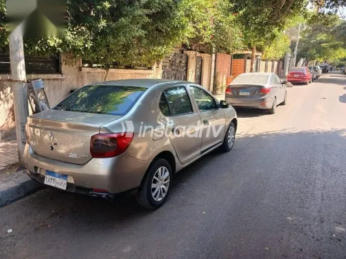 Renault Logan 2015 Gold Used for Sale - 2