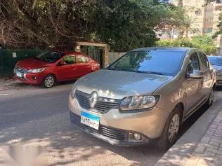 رينو لوجان 2015 ذهبي مستعملة للبيع