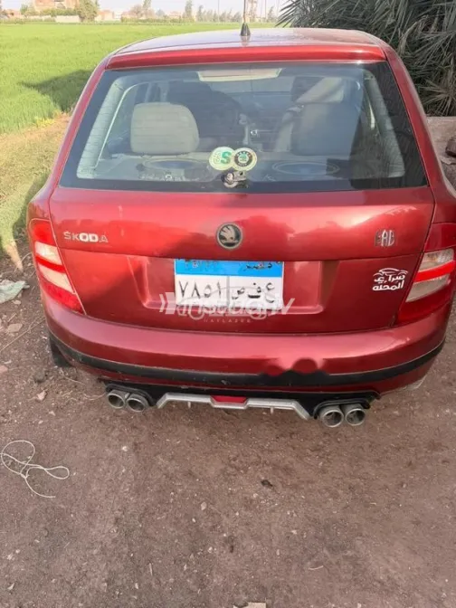 سكودا فابيا 2003 أحمر غامق مستعملة للبيع - 5