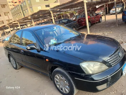 نيسان صنى 2011 أسود مستعملة للبيع - 3