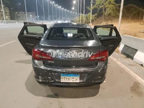 اوبل أسترا 2014 رمادي غامق مستعملة للبيع - 2