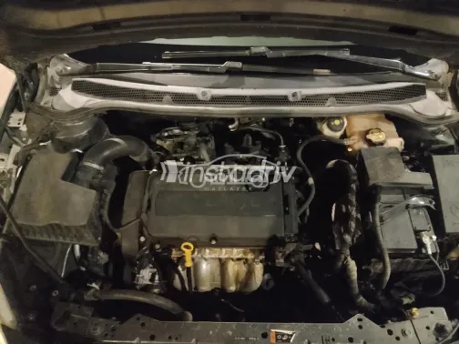 اوبل أسترا 2014 رمادي غامق مستعملة للبيع - 9