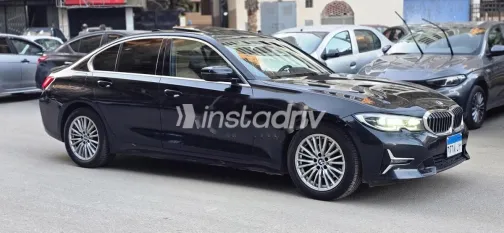 بي ام دبليو 320 2020 أبيض مستعملة للبيع - 2