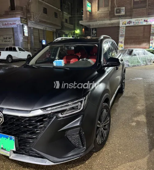 ام جى ار اكس 5 بلس 2023 أبيض مستعملة للبيع - 1