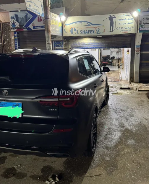 ام جى ار اكس 5 بلس 2023 أبيض مستعملة للبيع - 2