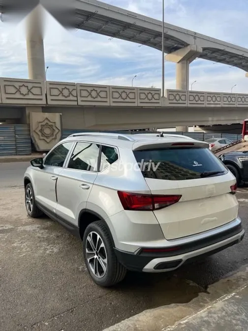 سيات اتيكا 2025 فضي جديدة للبيع - 4