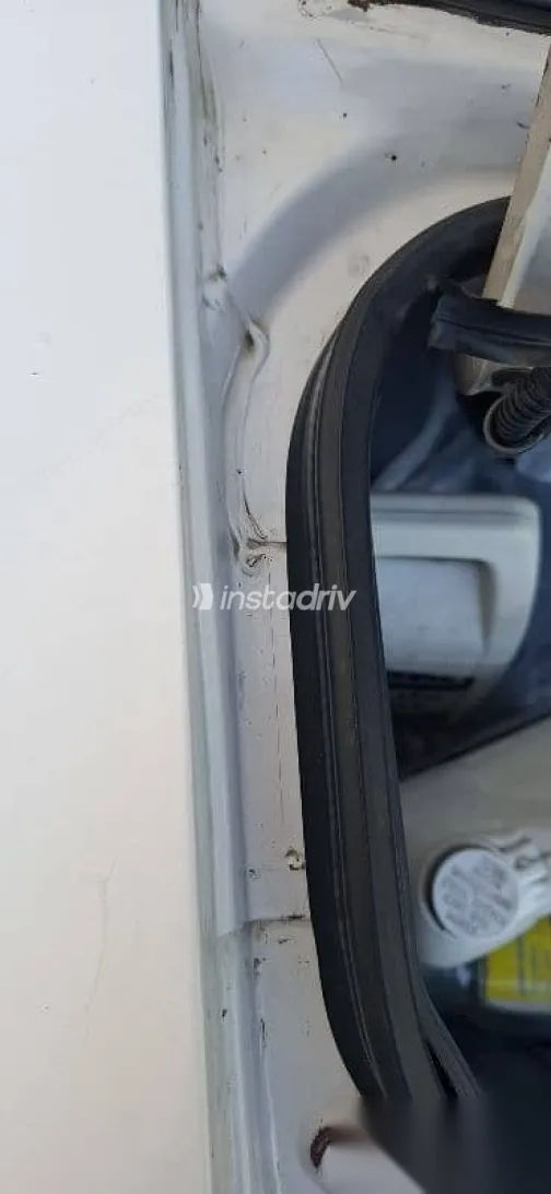 هيونداي فيرنا 2007 أبيض مستعملة للبيع - 5