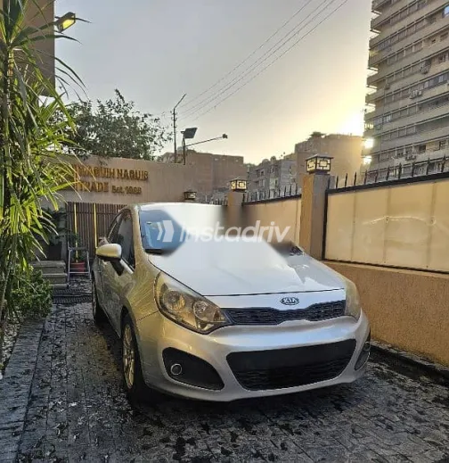 Kia Rio 2012 Silver Used for Sale - 2