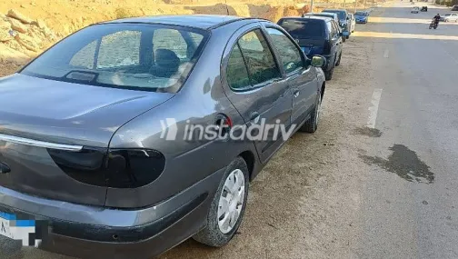 Renault Megane 2000 Gray Used for Sale - 4
