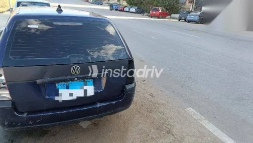 فولكس فاغن باراتى 2004 أزرق غامق مستعملة للبيع - 4