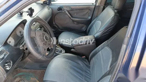 فولكس فاغن باراتى 2004 أزرق غامق مستعملة للبيع - 5