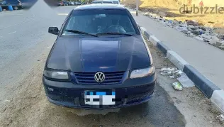 فولكس فاغن باراتى 2004 أزرق غامق مستعملة للبيع