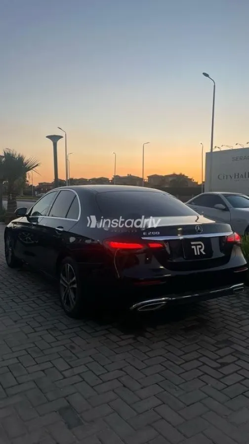 Mercedes E 200 2022 Black Used for Sale - 7