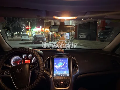 اوبل أسترا 2018 أبيض مستعملة للبيع - 7