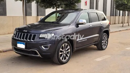 جيب جراند شيروكي 2018 أسود مستعملة للبيع - 4