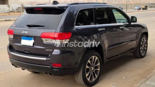 جيب جراند شيروكي 2018 أسود مستعملة للبيع - 5