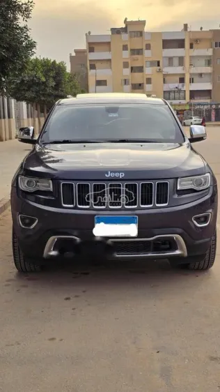 جيب جراند شيروكي 2018 أسود مستعملة للبيع