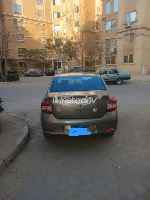 رينو لوجان 2016 برونزي مستعملة للبيع - 4