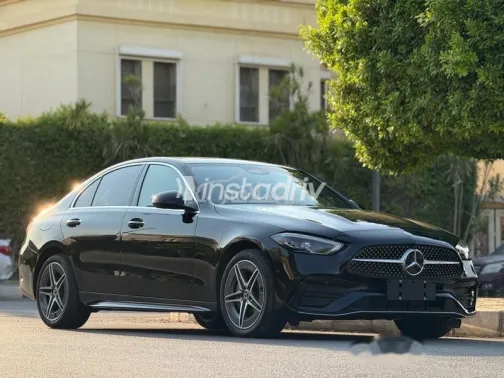 مرسيدس C 180 2023 أسود مستعملة للبيع - 3
