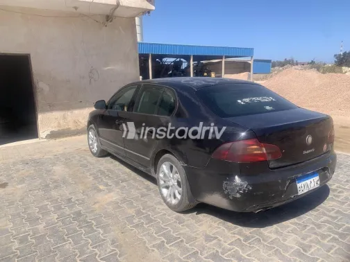 سكودا سوبيرب 2011 أسود مستعملة للبيع - 5